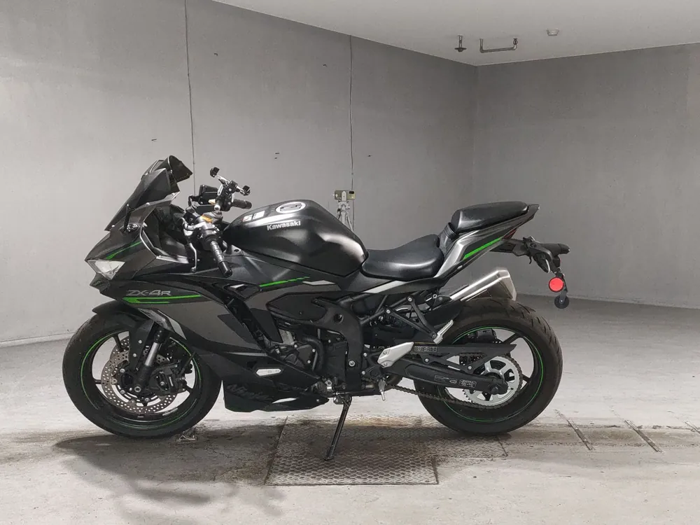 Kawasaki ZX-4R SE 2023, серый, фото 2