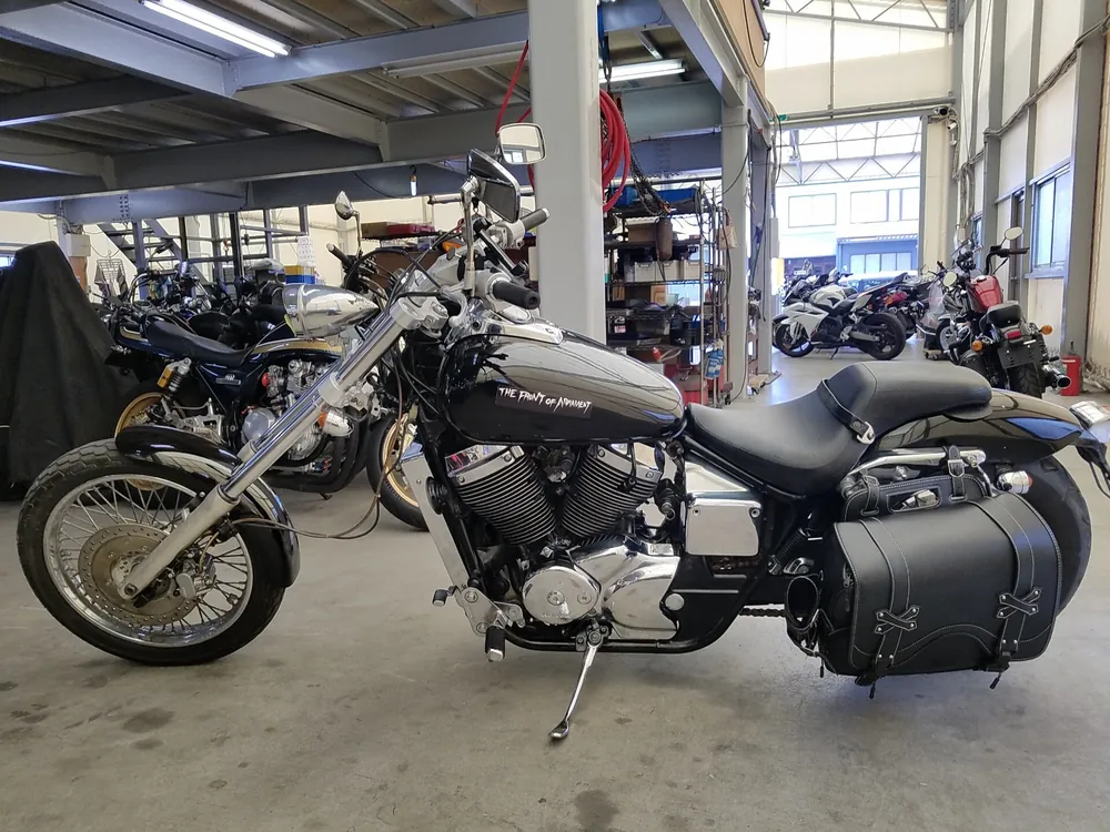 Honda Shadow Slasher 2000, чёрный, фото 2