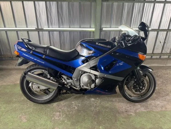 Kawasaki ZZR400 из Японии, фото 3