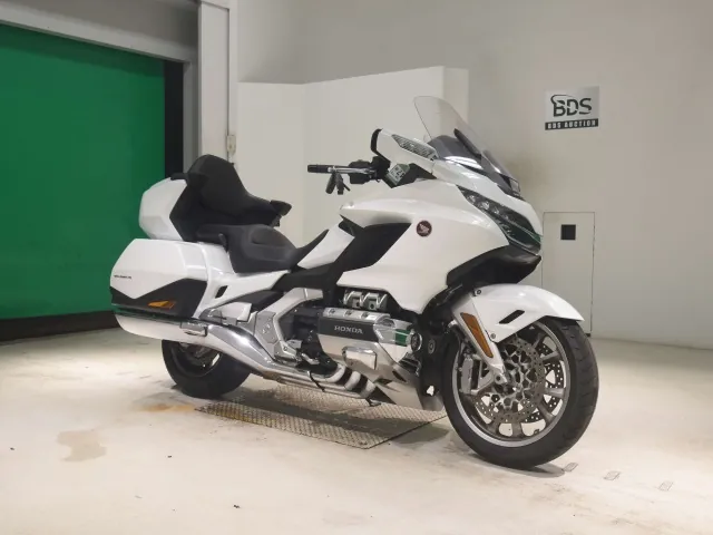 Honda GL1800 2018, белый, фото 3