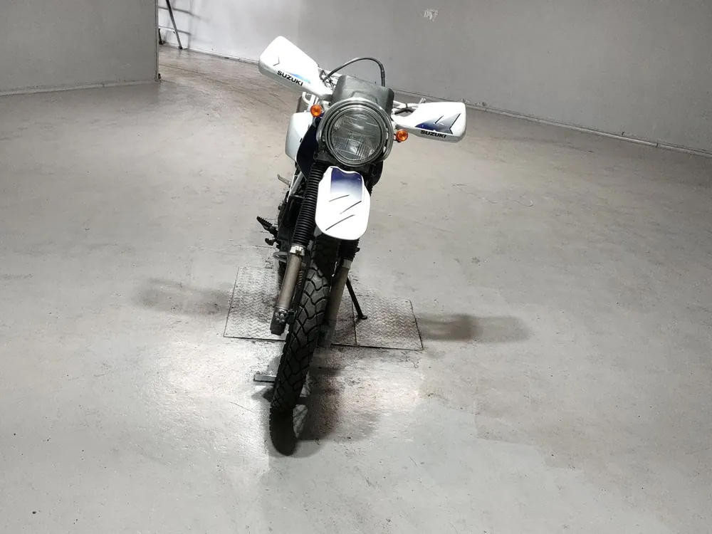 Suzuki DR250R, white / blue, фото 3