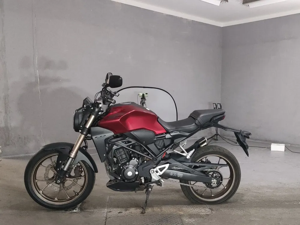 Honda CB250R MC52, красный, фото 2