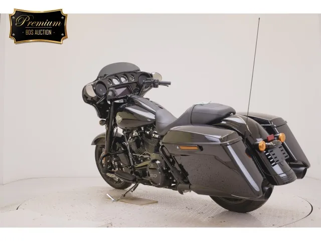 Harley-Davidson FLHXS1870 2024, чёрный, фото 6
