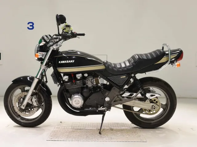 Kawasaki Zephyr 400 1998, чёрный, фото 2