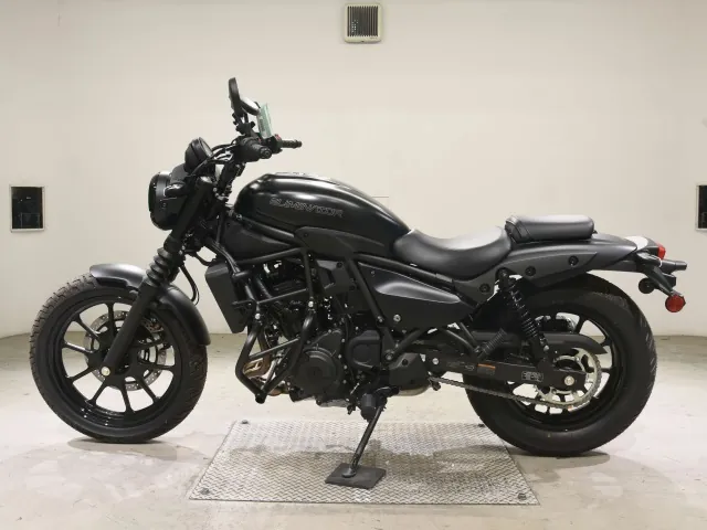 Kawasaki Eliminator 400SE 2026, matt black, фото 2