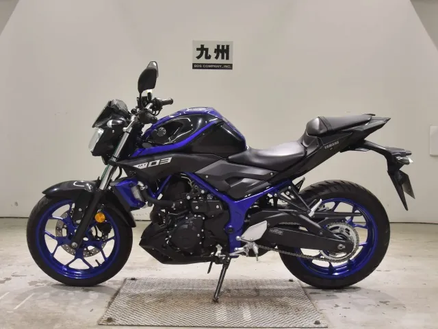 Yamaha MT-03 2018, black | blue, фото 2