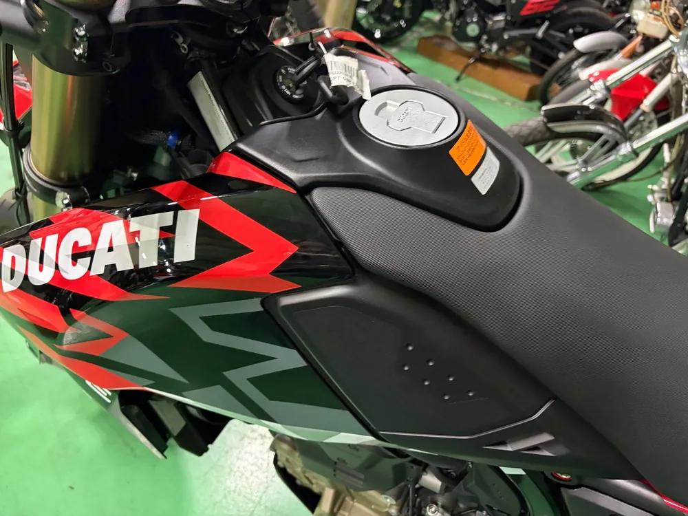 Ducati Hypermotard 698 MONO RVE 2024, black/red, фото 5