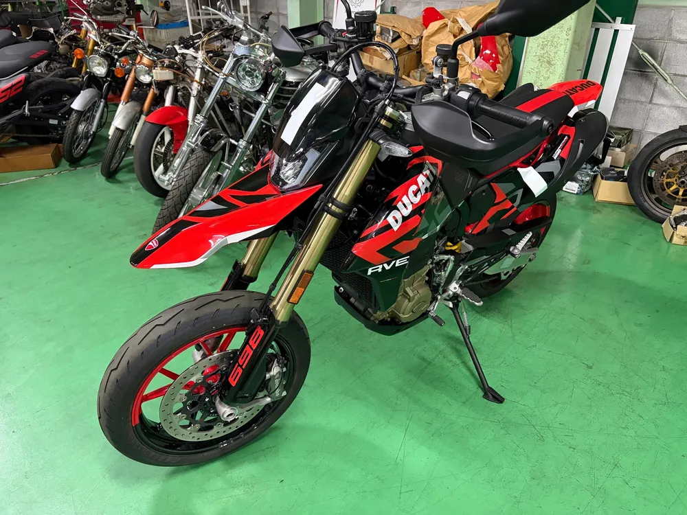 Ducati Hypermotard 698 MONO RVE 2024, black/red, фото 10