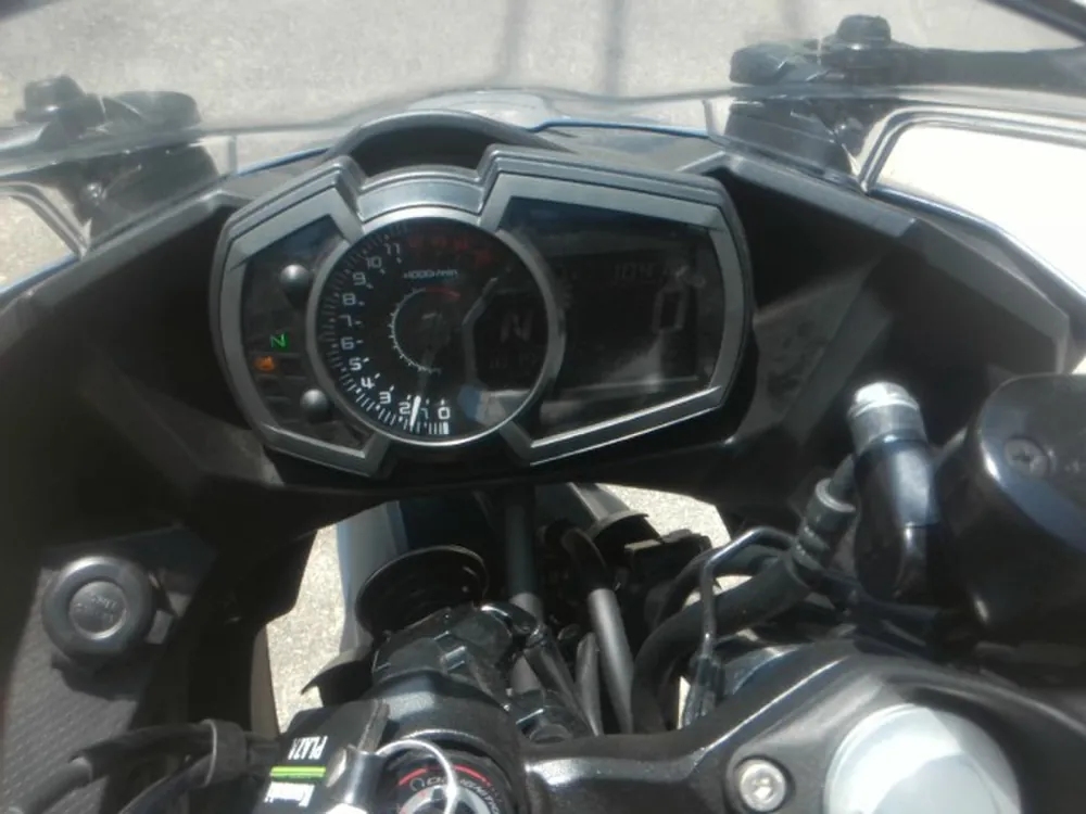 Kawasaki Ninja 400 2021, серый, фото 3
