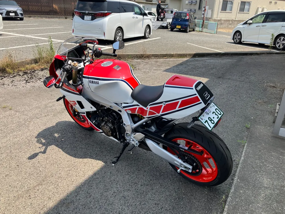 Yamaha Xsr900-2 2024, красный, белый, фото 2