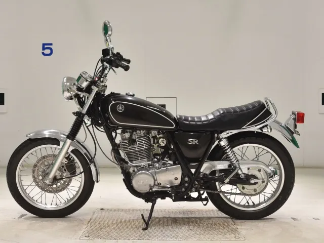 Yamaha SR400 2013, чёрный, фото 2