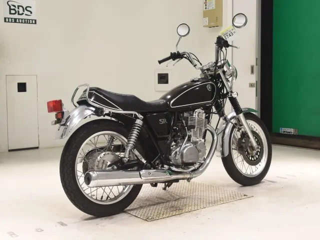 Yamaha SR400 2013, чёрный, фото 5
