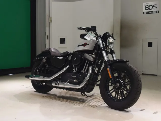 Harley-Davidson XL1200X 2019, white | black, фото 3