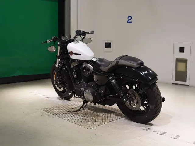 Harley-Davidson XL1200X 2019, white | black, фото 6