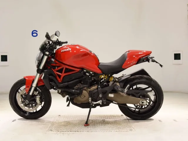 Ducati Monster 821 2015, красный, фото 2