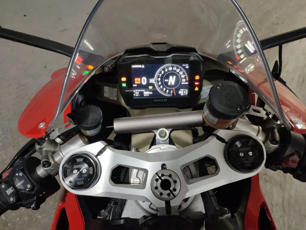 Ducati Paniga-Rev4S 2019, красный, фото 5