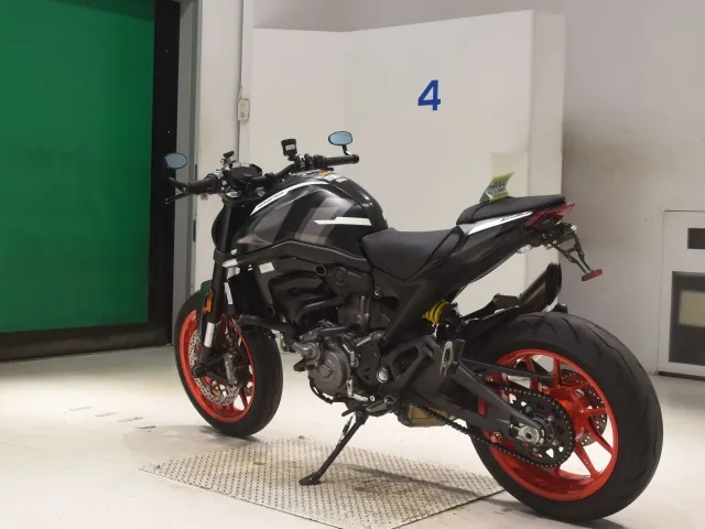 Ducati M937+ 2022, matt black, фото 6