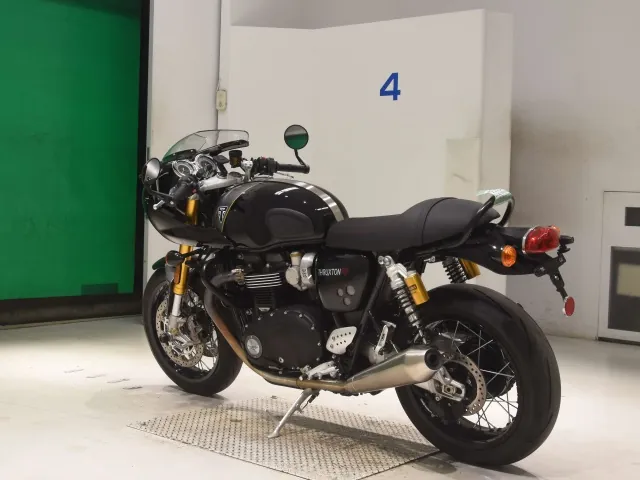 Triumph Thruxton 1200 RS 2024, black | silver, фото 6