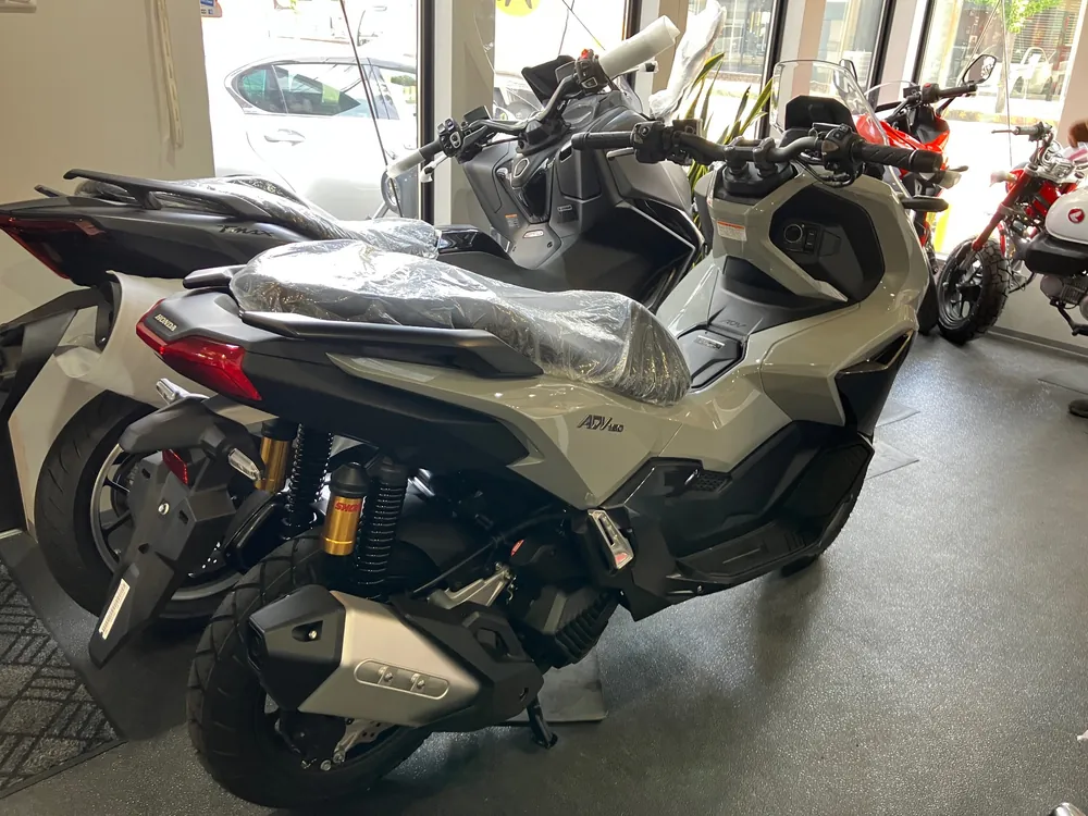 Honda ADV160, серый, фото 5