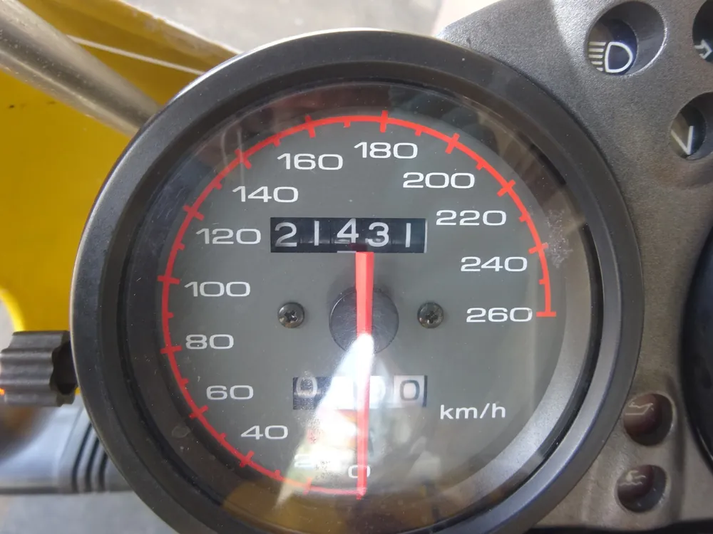 Ducati MONSTAR S4 2001, жёлтый, фото 2