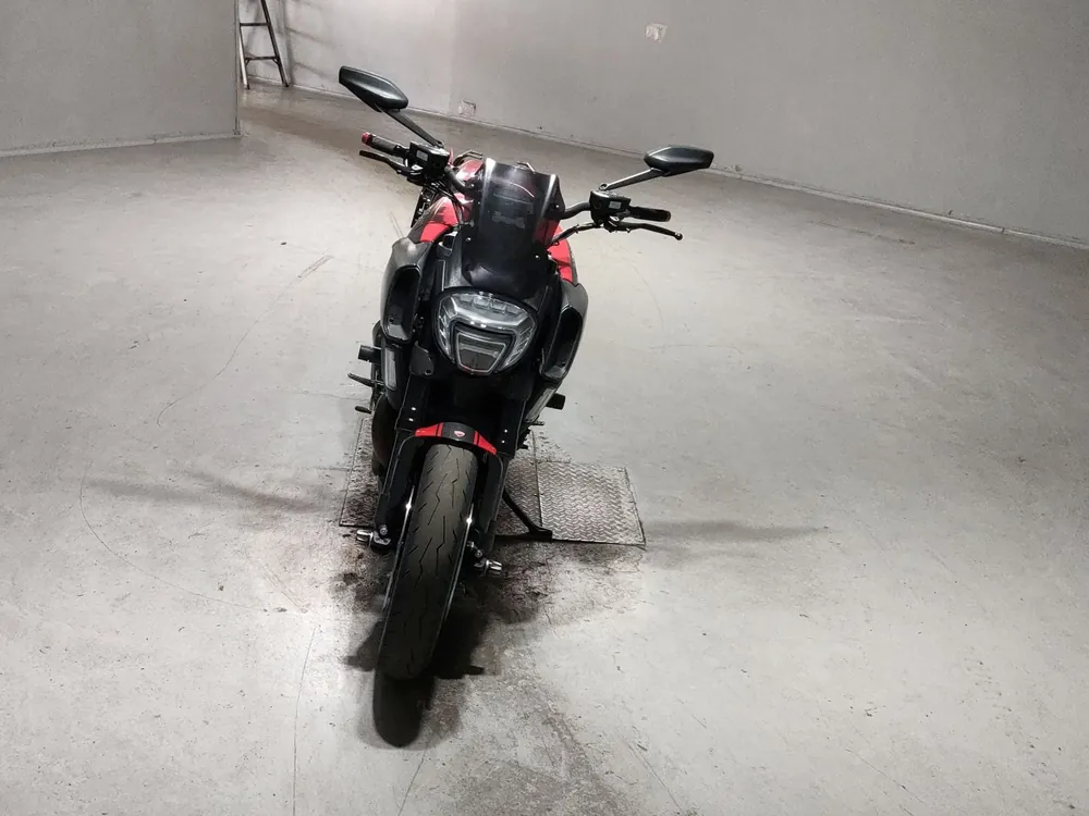 Ducati Diavel 2015, black/red, фото 3
