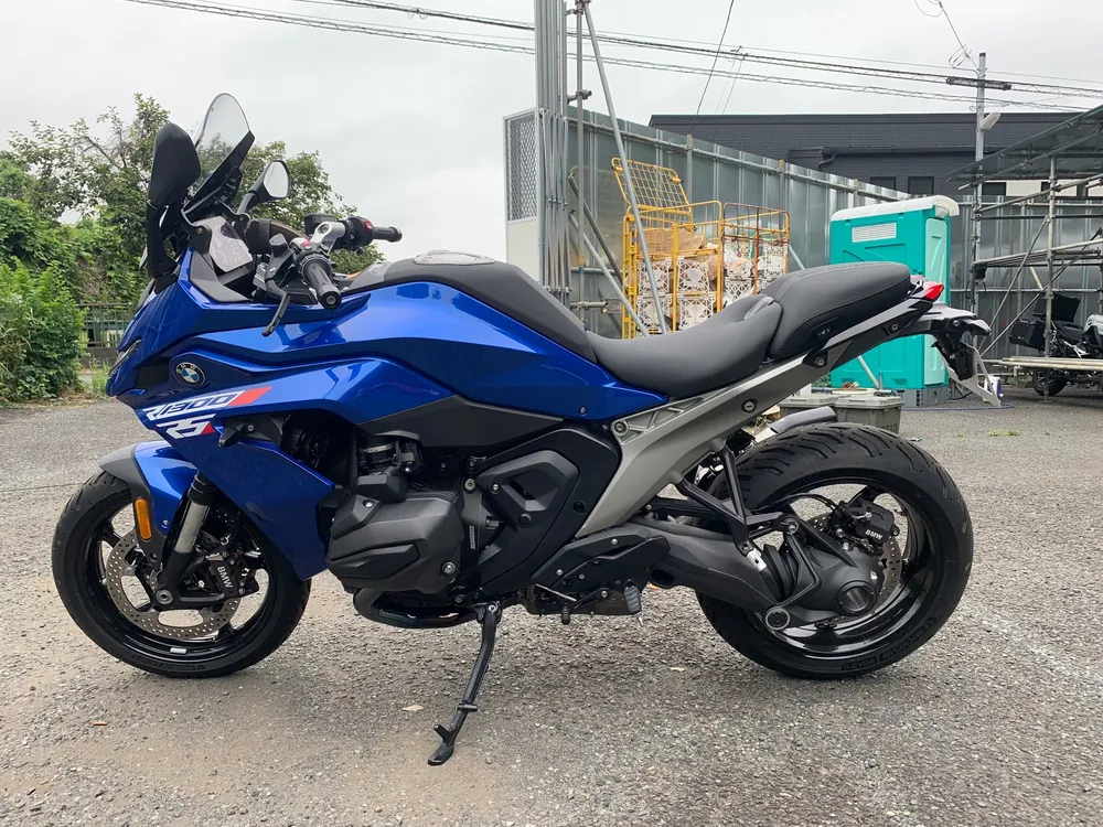 BMW R1300RS 2026, синий, фото 3