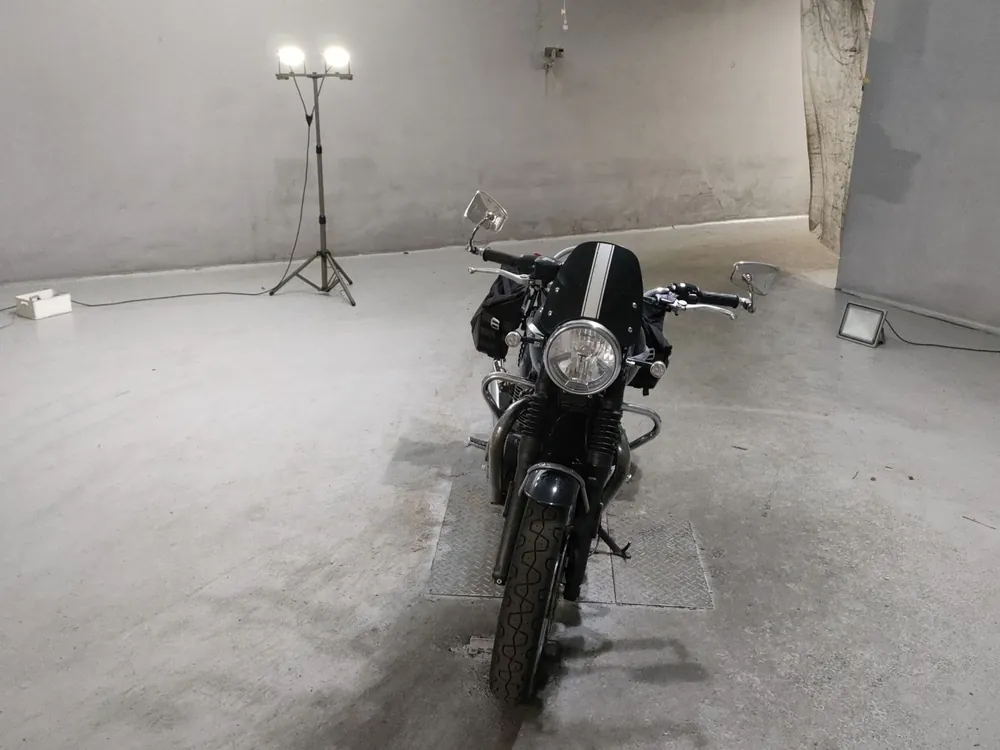Triumph T120 Bonneville 2018, чёрный, фото 3