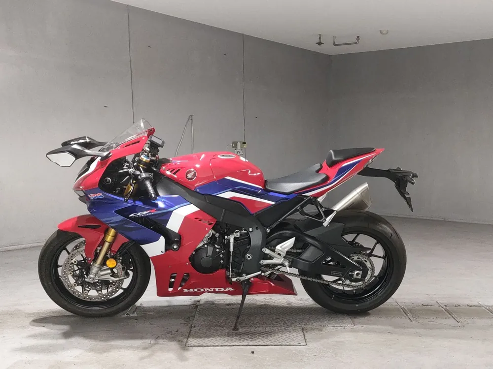 Honda Cbr1000Rr-Rsp 2020, red / blue, фото 2