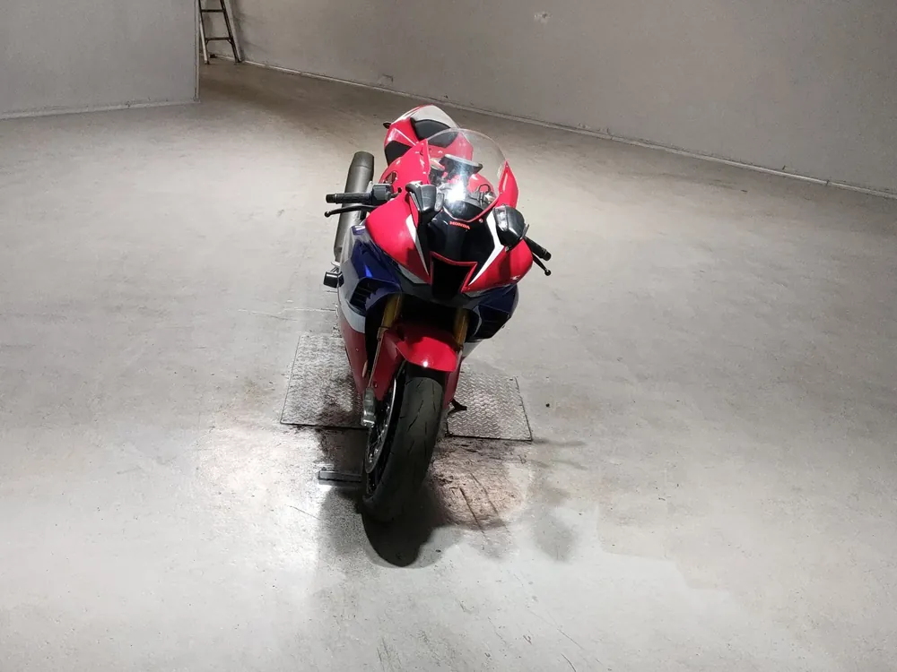 Honda Cbr1000Rr-Rsp 2020, red / blue, фото 3