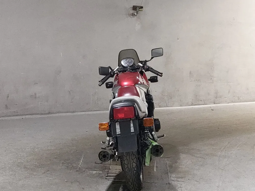 Suzuki GSX1100S Katana 1986, silver / red, фото 4