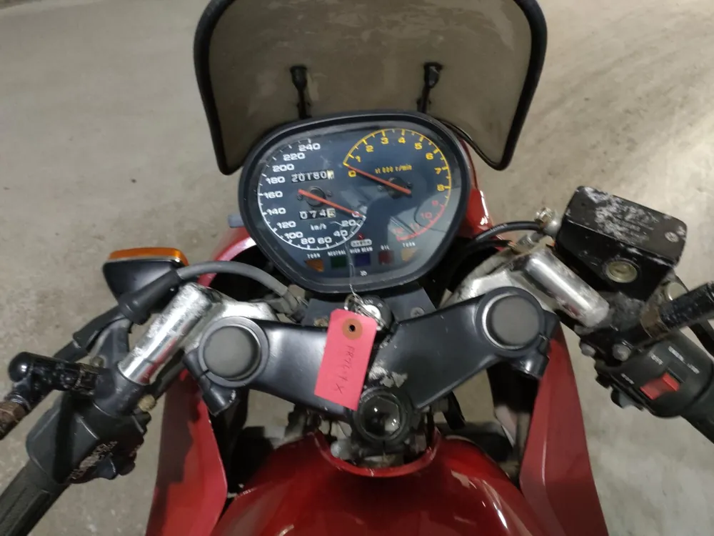 Suzuki GSX1100S Katana 1986, silver / red, фото 5