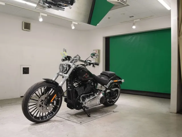 Harley-Davidson FXBR1920 2026, чёрный, фото 4