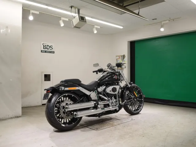 Harley-Davidson FXBR1920 2026, чёрный, фото 5
