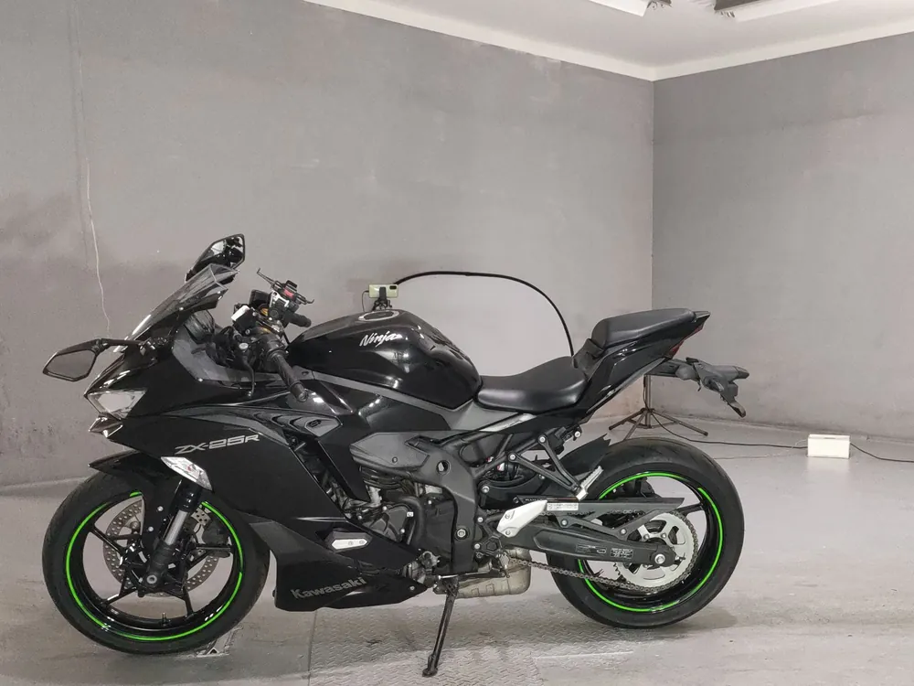 Kawasaki Ninja ZX-25R, чёрный, фото 2