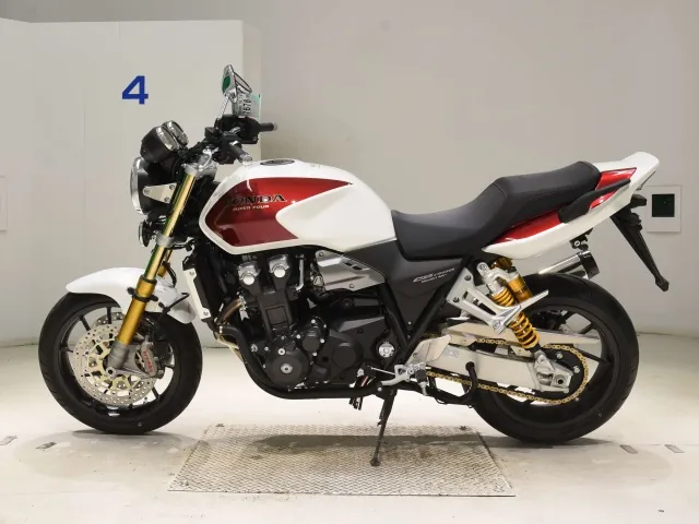 Honda CB1300 2026, white | red, фото 2