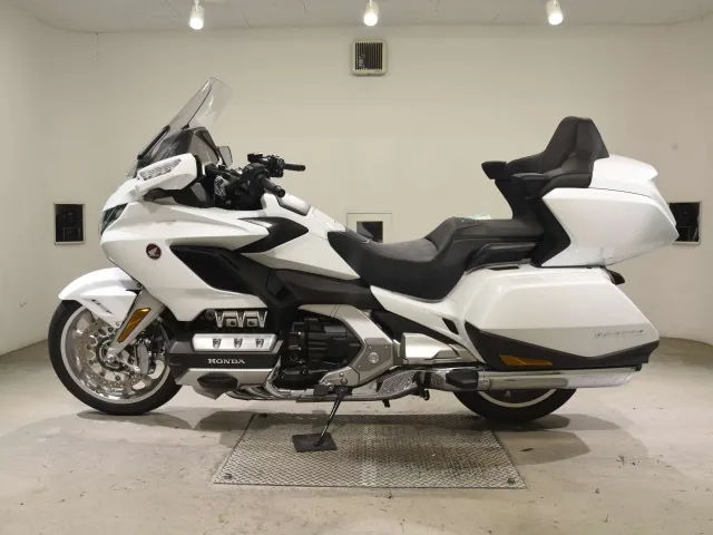 Honda GL1800 2026, белый, фото 2