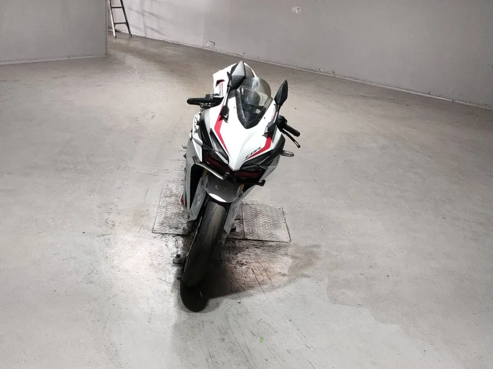 Honda CBR250RR, белый, фото 3