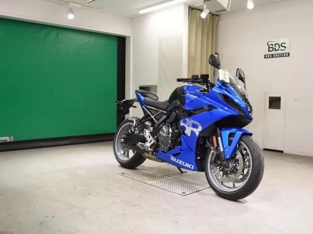 Suzuki Gsx-8T 2026, black | blue, фото 3
