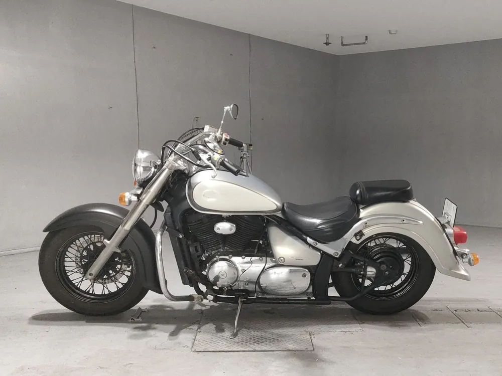 Suzuki Intruder 400 Classic 2003, white/gray, фото 2