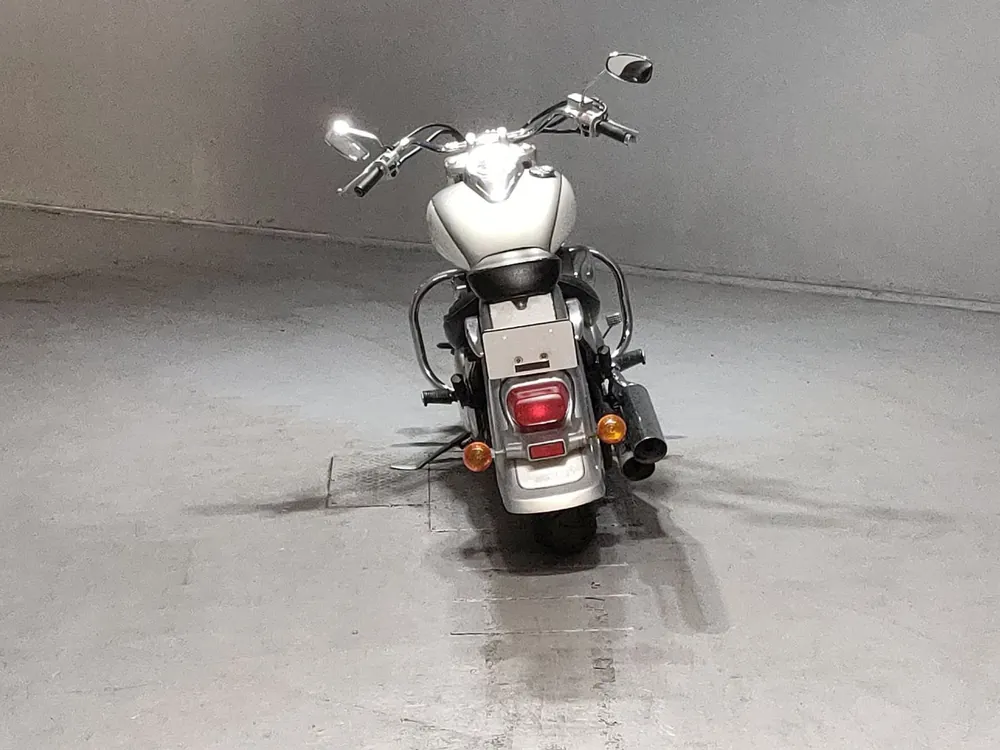 Suzuki Intruder 400 Classic 2003, white/gray, фото 4