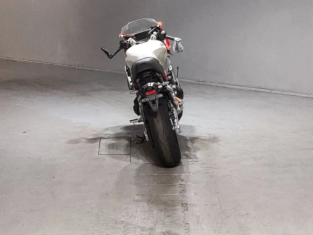 Yamaha Xsr900-2 2024, white / red, фото 4
