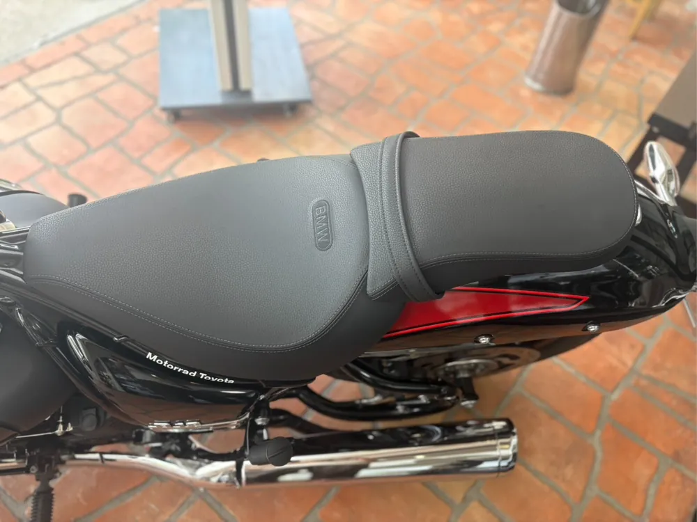 BMW R18 Classic 2025, чёрный, фото 10