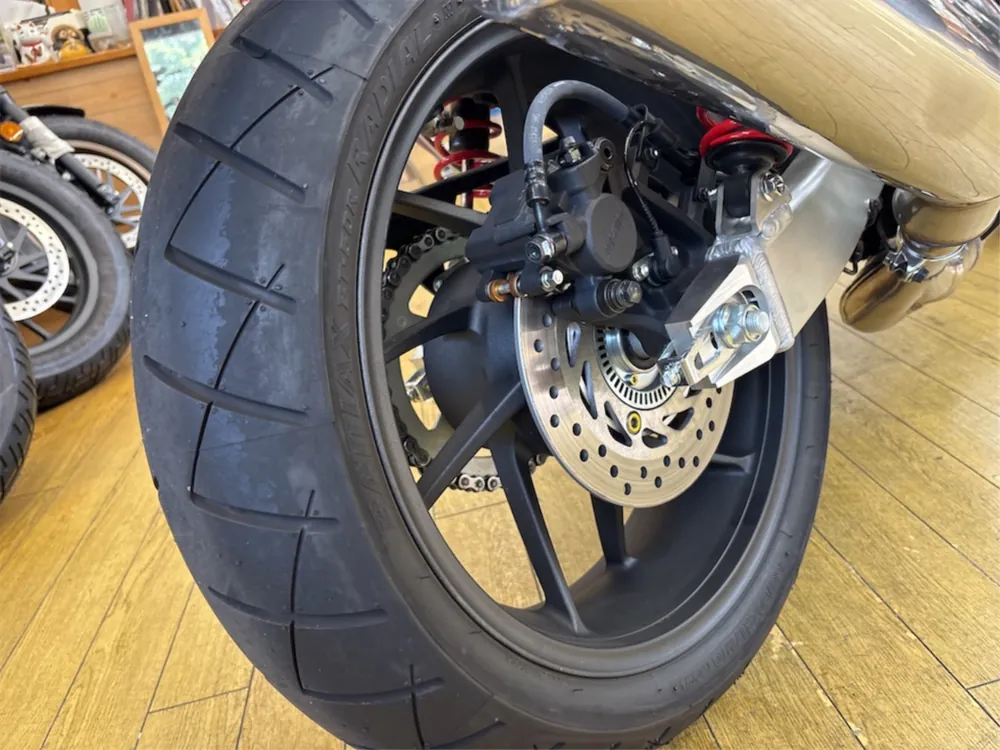Honda CB400SB 2022, белый, синий, фото 16