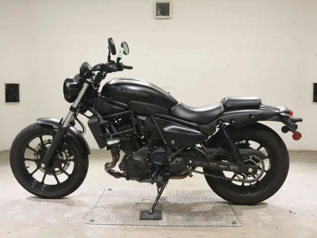 Kawasaki Eliminator 400SE 2023, matt black, фото 2