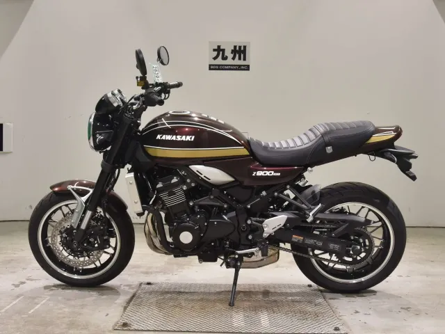 Kawasaki Z900RS 2026, light brown, фото 2