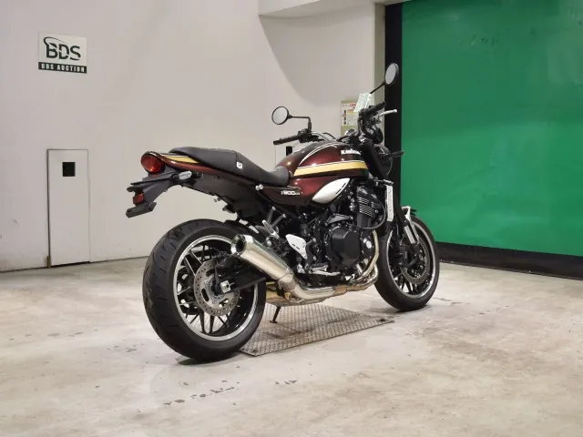 Kawasaki Z900RS 2026, light brown, фото 5