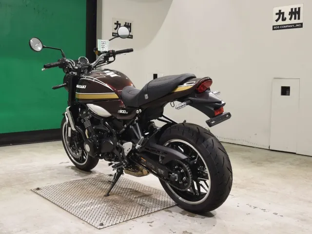 Kawasaki Z900RS 2026, light brown, фото 6