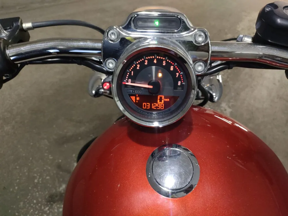 Harley-Davidson XL1200CA 2013, black / orange, фото 5