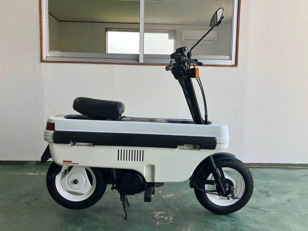 Honda Motocompo 2023, белый, красный, фото 2