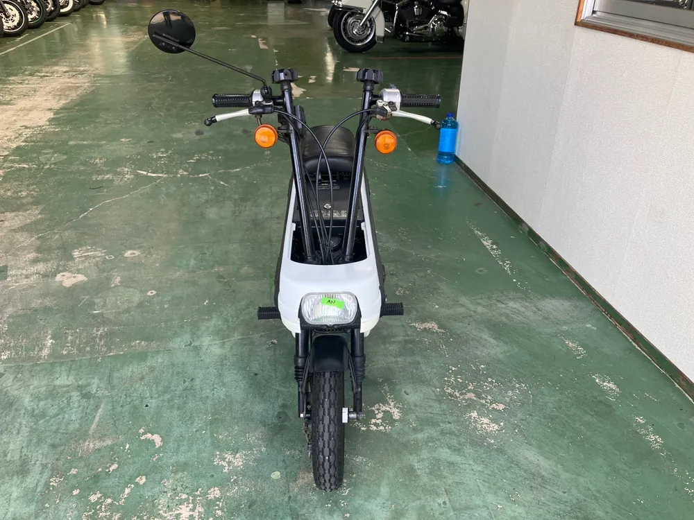 Honda Motocompo 2023, белый, красный, фото 3